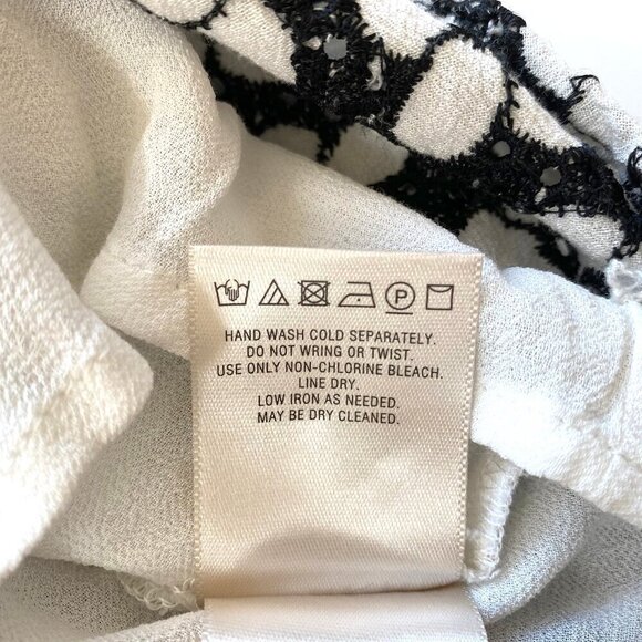 Maeve Anthropologie Sleeveless Blouse Size 0 Black & White Floral Lace Overlay - Picture 11 of 14